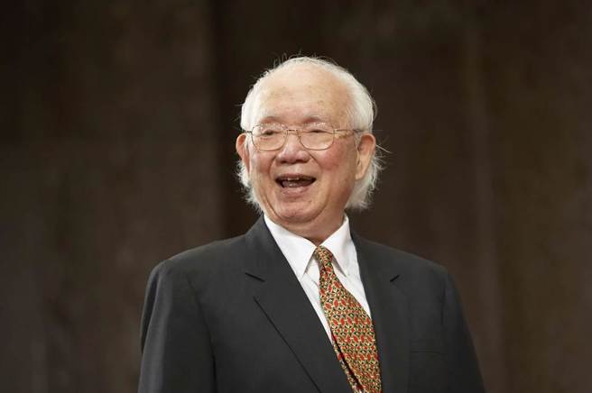 吕泉生。(资料照片)