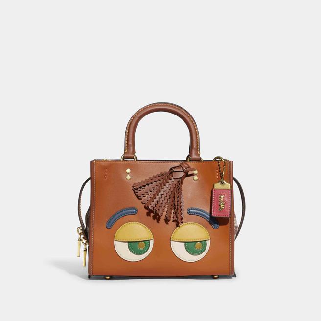 Coachies Rogue 25 手袋 (Dreamie) ，3万7800元。（COACH提供）