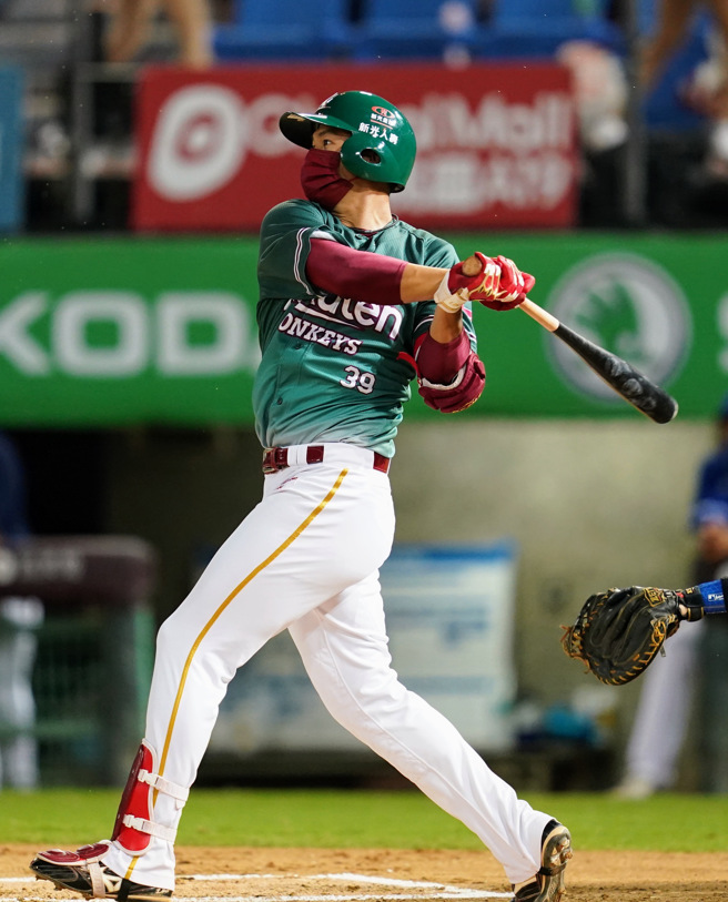 乐天桃猿林立单场5支4、1打点。（乐天桃猿提供）