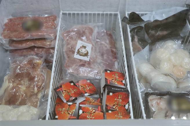 彰化市区59岁杨姓负责人经营水产品批发，受疫情衝击，古姓丈夫同样经营水产批发，业绩也大幅衰退，为了代妻缴纳欠税，将经营水产、肉品以跳破盘价提供分署促销变卖。（彰化分署提供／吴敏菁彰化传真）