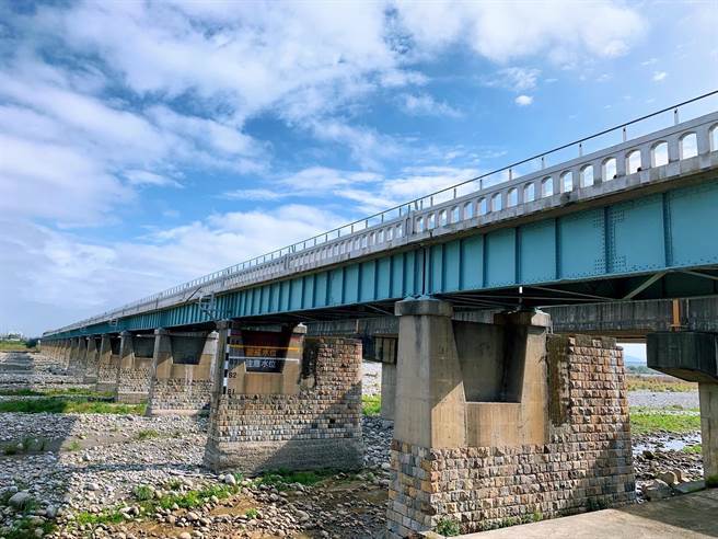 歷史建築「舊大安溪橋」已於去年修復完成。（陳淑娥攝）