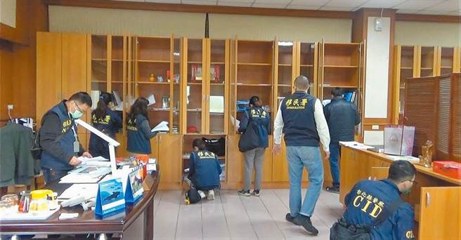 彰化地检署年初指挥彰化调查站等搜索中州科大。（本报资料照片／吴敏菁彰化传真）