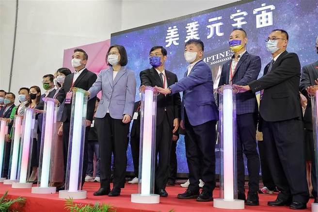 总统：疫情逐渐稳定 政府推动提升服务业价值感。总统府提供