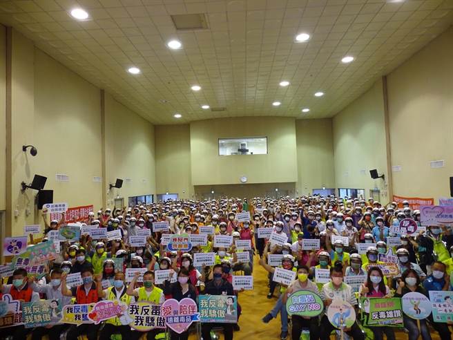 毒防关怀站启动仪式于凤山区公所举行。（翻摄照片／高雄洪靖宜传真）