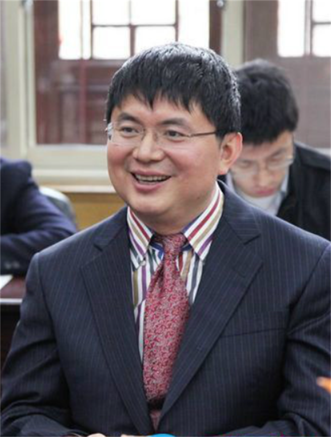 曾執掌大陸「明天系」的肖建華19日在遭到上海法院判刑13年，明天控股則被罰款550.3億元人民幣。（截自肖建華微博）