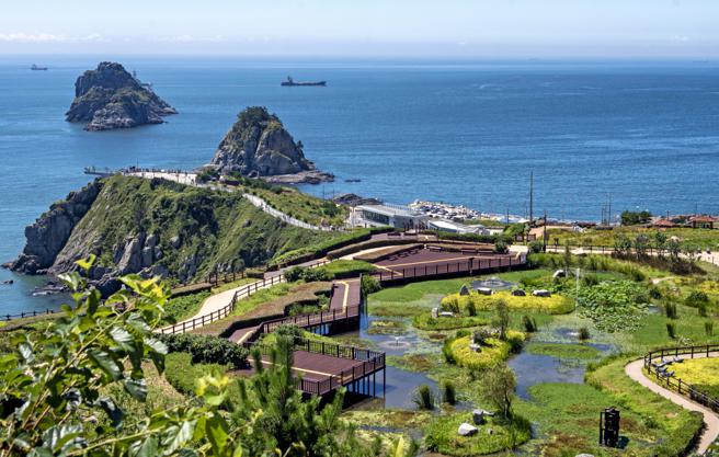 韩国釜山的五六岛天空步道。（韩国观光公社提供）