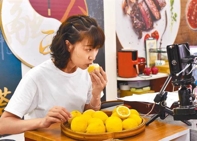 陸網信辦：中國數位經濟規模穩居世界第二 網民10.32億(示意圖／中新社)