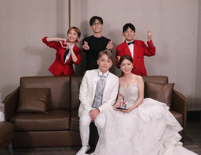 陈势安化身工作人员结果被识破。（东森综合台提供）