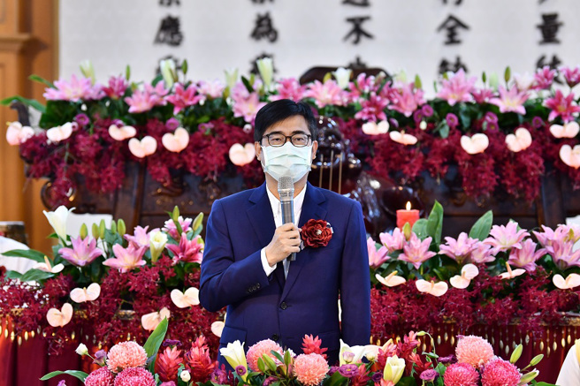 高雄市长陈其迈特别蒞临现场为佛光山开山星云大师献上祝福，希望未来有更多机会追随星云大师和佛光人的脚步。（图/佛光山提供）