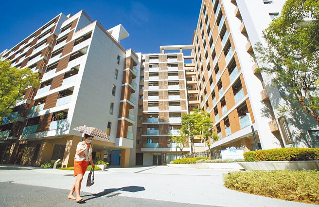 台北市都发局有意将玉成、南港机厂社会住宅纳入共居试办计画，有议员质疑长者和青年生活模式、硬体需求不同，执行会有困难。图为台北市新奇岩社宅。（本报资料照片）