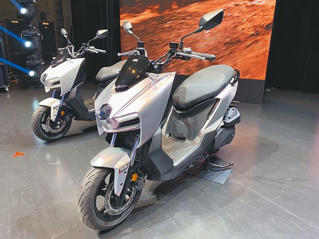 SYM新世代跑旅MMBCU上市首購價11萬元。（SYM提供）