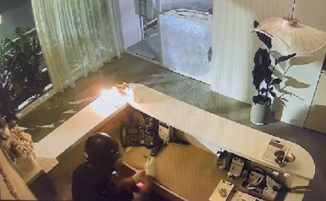 半夜闯空门偷遍台北中山区(警方提供)
