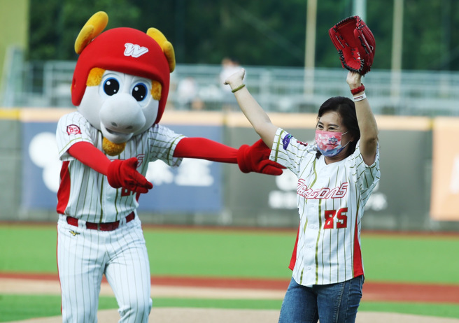 「师母」谢荣瑶。（陈怡诚摄）