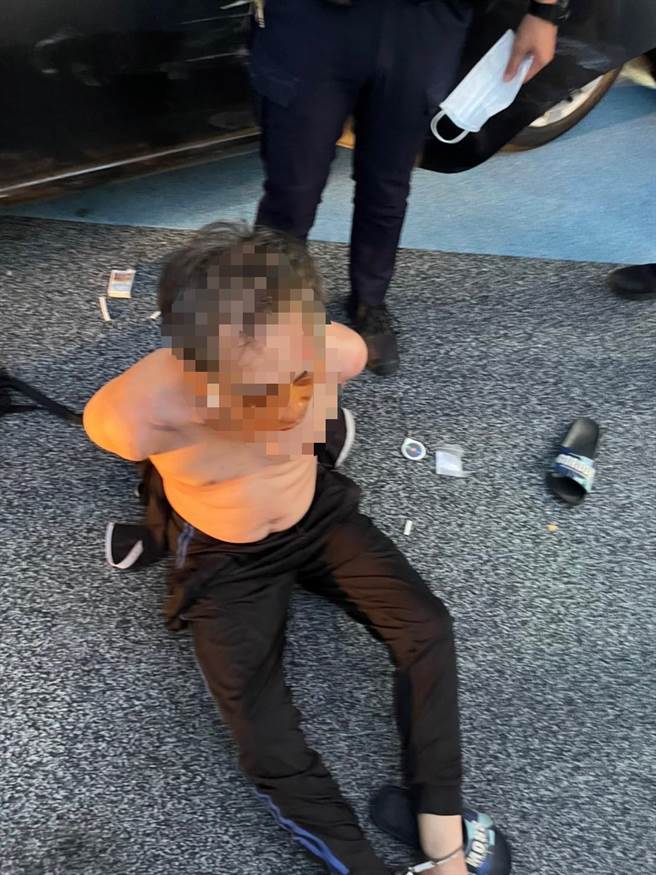 黎姓男子駕車在桃園市龜山區蛇行，警方一路追到林口逮人。（翻攝照片）