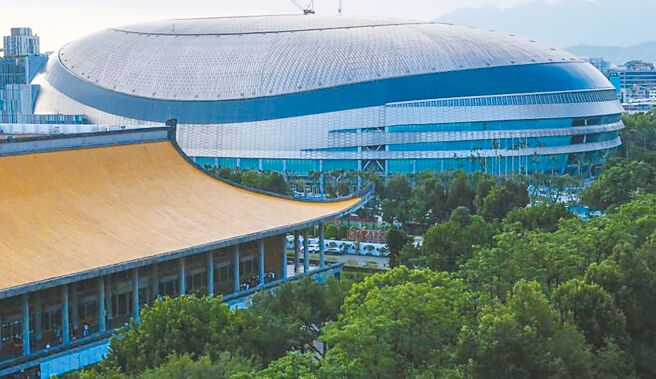 台北大巨蛋尚未取得使用执照，却被纳入2023台湾灯会场地，台北市长柯文哲以专签方式核定临时使用，引发质疑。（本报资料照片）