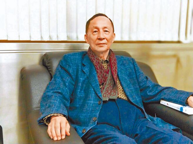 前台湾省议会议长高育仁受访表示，在两岸情势紧张下，夏立言愿意临危前往对岸，反而应该感谢。图为2019年高育仁接受本报访问照片。（本报资料照片／陈君硕摄）