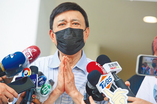 余天恳求各界帮女儿余苑绮集气度过难关。（张铠乙摄）