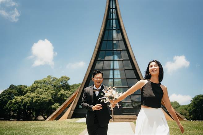 威廉与卓君泽今辧婚宴。（欢迎光临公司提供）