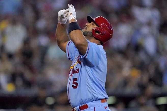 红雀指定打击普侯斯对响尾蛇轰出双响炮。（美联社）