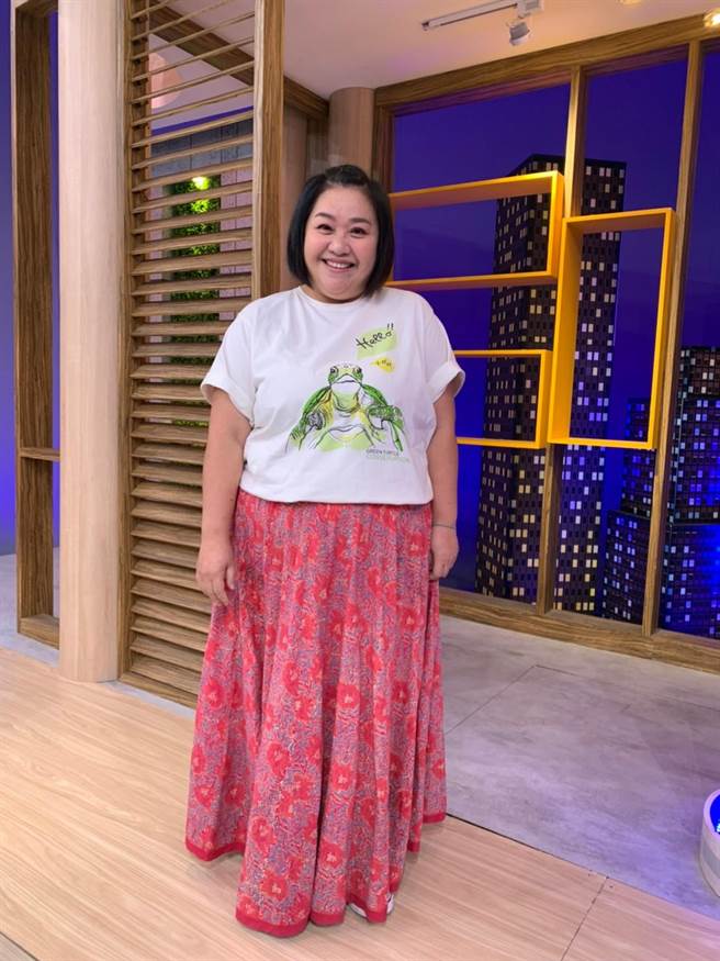 锺欣凌因翻不上独木舟，下定决心减肥。（卫视中文台提供）