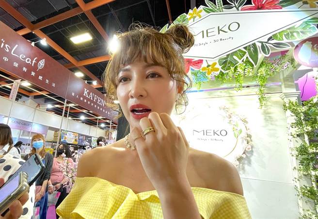 谢京颖聊起艾成的贴心难过哽咽。（林淑娟摄）