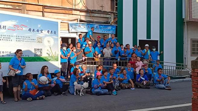 云林县口湖乡蚵寮学堂烧毁，希望义工团助重建。（陈玉钗提供／张朝欣云林传真）