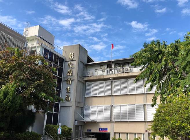 彰化縣衛生局服務再升級，整合8家醫院開設跨科別整合門診，針對「COVID-19 急性感染後徵候群」，由醫護人員專業評估心理狀況、日常生活功能和新冠症狀的改善程度。（吳敏菁攝）