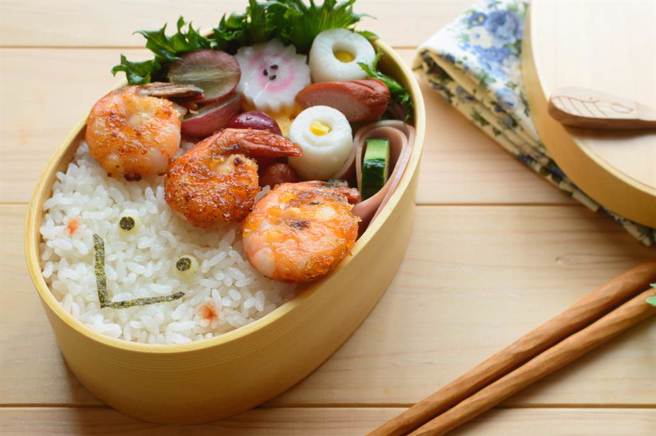 营养师蔡宜庭提醒自带便当4要点，才能吃得美味又安全。（图／Shutterstock）