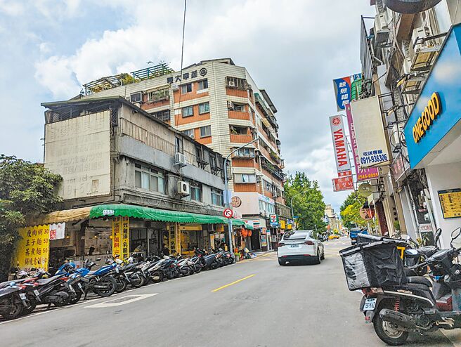 台北市老屋问题严重，台北市政府自诩危老案件申请及核准数为六都之冠，但议员许家蓓发现，北市危老案件的「开工率」却是六都吊车尾。（本报资料照片）