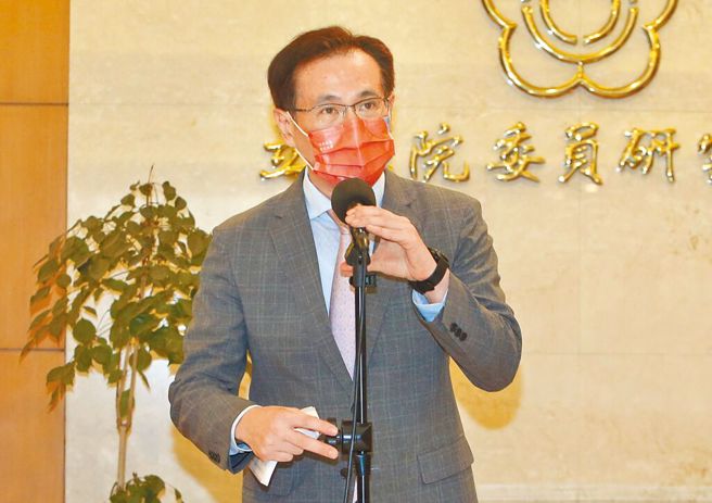 黄扬明预测，若郑宝清脱党参选桃园市长，恐严重影响民进党参选人郑运鹏（图）的选情。（本报资料照 / 赵双杰摄）