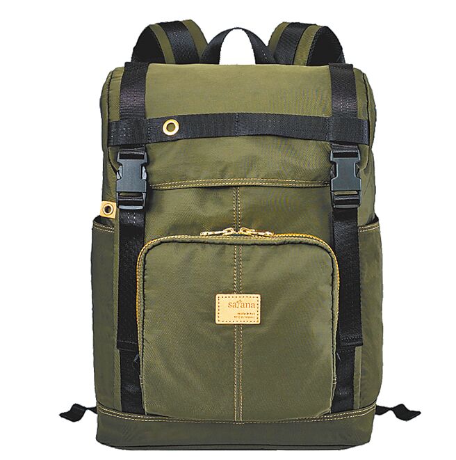 台灣原創品牌satana，8月新品Soldier系列軍風束口後背包。（satana提供）