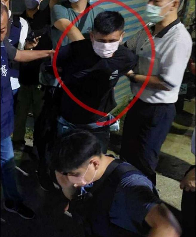 嫌犯林信吾残忍杀警后逃亡17小时，23日凌晨4点36分于新竹落网。（图／警方提供）