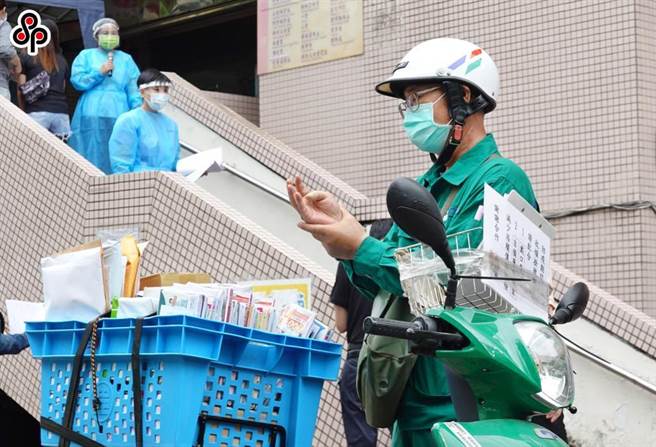 中华邮政公司111年将公开甄选职阶人员正取1397人、备取526 人，月薪38K起。（本报资料照）