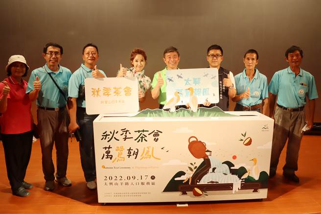 太兴社区发展协会期盼透过人潮，吸引更多人上山看特殊生态景象「万鹭朝凤」。（吕妍庭摄）