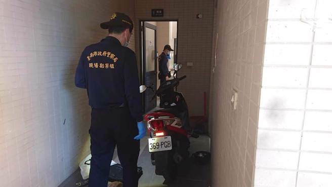 1名游客到台南玩因忘记拔机车钥匙，遭林姓凶嫌骑走，当时受理窃案的涂明诚、曹瑞杰寻车却惨遇劫。（资料照/程炳璋摄）