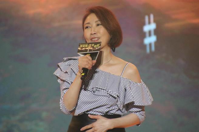 台东县政府今天举办传世金曲演唱会，邀请超强卡司与长辈们同台飙歌。（台东县政府提供） 