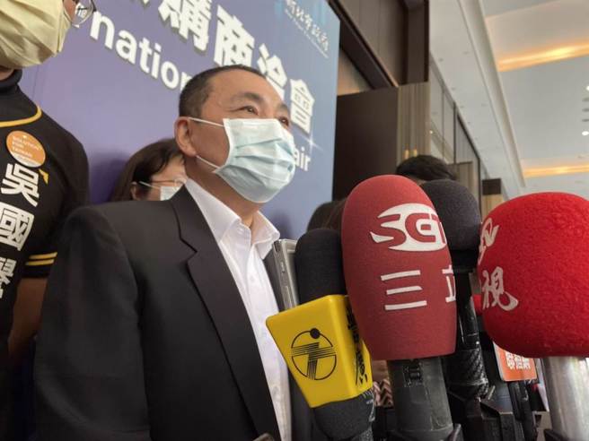 侯友宜(图)妙答林佳龙称「希望他走下神坛到凡间」，说「我本来就是人」。（资料照／蔡雯如摄）