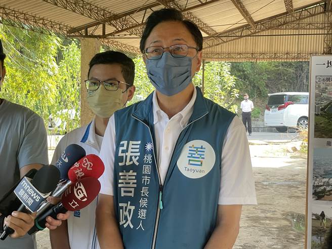 关于林智坚也遭中华大学撤销其硕士学位，国民党桃园市长参选人张善政说，民进党从上到下要向全民道歉。(吕筱蝉摄)