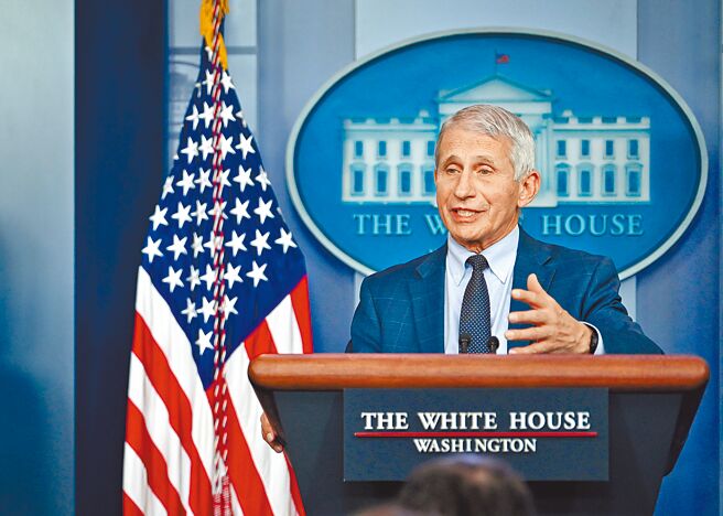 美国传染病专家佛奇宣布，他将于2022年12月卸任包括白宫首席医疗顾问在内的多个联邦政府职务。（中新社）
