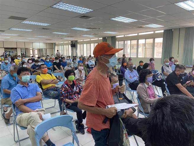 台南市农业局举办文旦柚产销调节措施说明会。（台南市政府提供／曹婷婷台南传真）