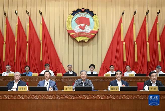 8月24日，政协第十三届全国委员会常务委员会第二十三次会议在北京闭幕。／新华社