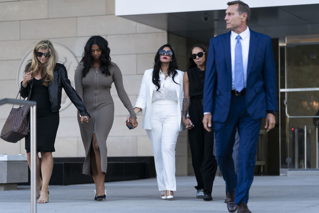 陪审团今天命令洛杉矶郡赔偿3100万美元给布莱恩的遗孀及共同原告。（图／美联社）