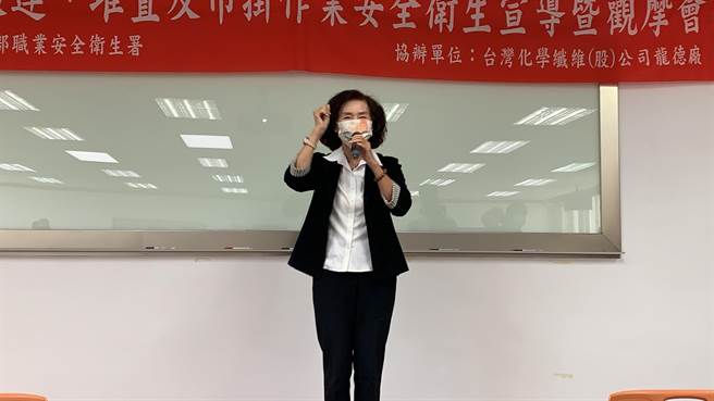 宜兰县长林姿妙今上午至冬山乡出席安全宣导观摩会，媒体访问她，知道林羿伶PO文喊冤吗？林姿妙回应，「编造故事、未审先判、引人入罪」。（吴佩蓉摄）