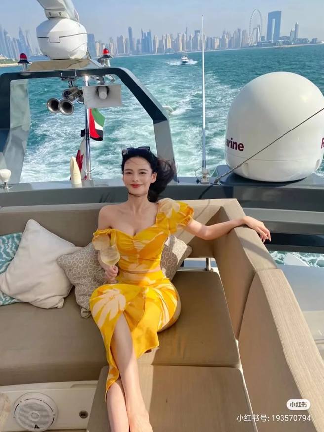 世界小姐大赛从2003年引进中国后，与其他许多国家一样，曾爆发不少争议，第71届 中国区候选人秦泽文的硕士学歷与工作经歷职称争议，主办单位将进行调查。（图／小红书）