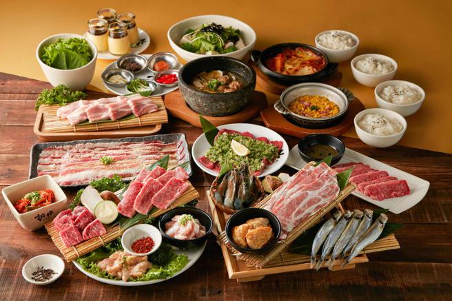 「乾杯烧肉居酒屋」于9月1日至11日推出「月下狂欢套餐」，让宾客吃遍日、澳、美牛全餐。（乾杯集团提供）