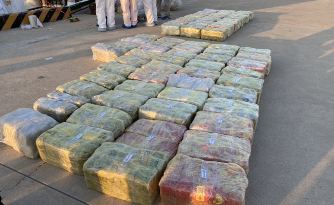 海巡署澎湖破获史上最大K他命毒品走私案。(海巡署提供)
