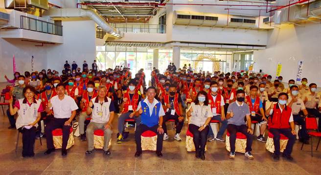 南投县府举办替代役备役役男演训召集活动，有250名备役役男参加，县长林明溱在会中勉勉励成为做国家后盾。（南投县府提供／陈淑芬南投传真）