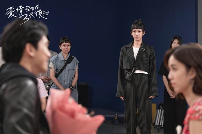 孟耿如目睹林哲熹向陈庭妮求婚。（时创影业提供）