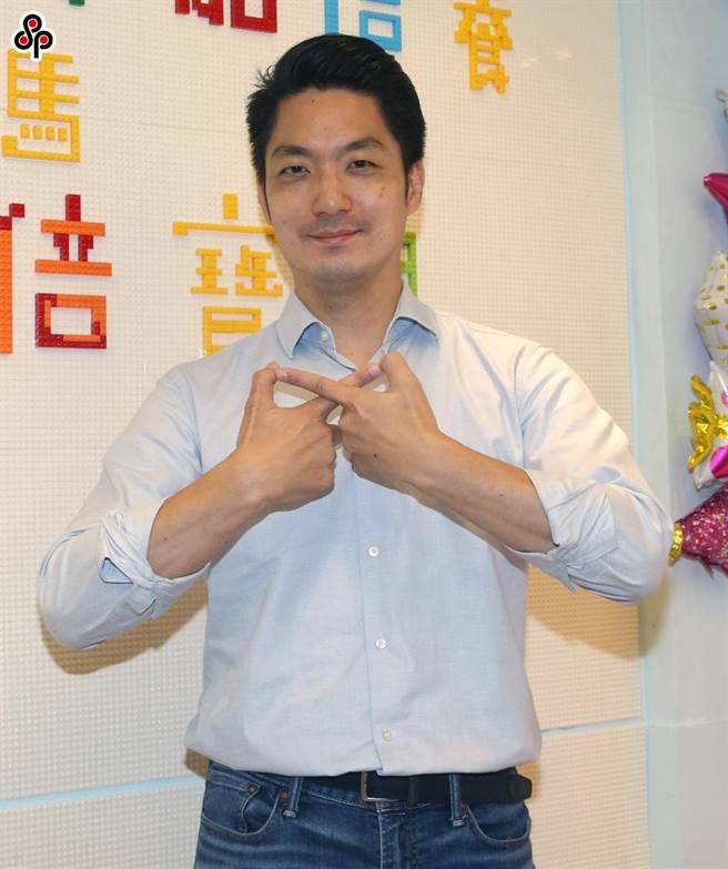 国民党台北市长参选人蒋万安今天在脸书推出新住民政见。（本报资料照片）