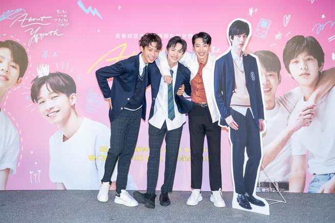 主要演员李振浩（左起）、沈骏、黄信赫在首映会帅气亮相。（大慕可可、bilibili提供）